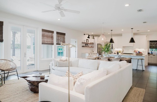 Seagrove Beach House | Lakefront I PUBLIC BEACH 8min walk I Private dock I SUPs kayaks all beach gear