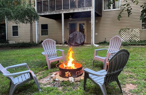 Seneca House | Lakefront Lake Hartwell. Close to Clemson-Family Friendly.