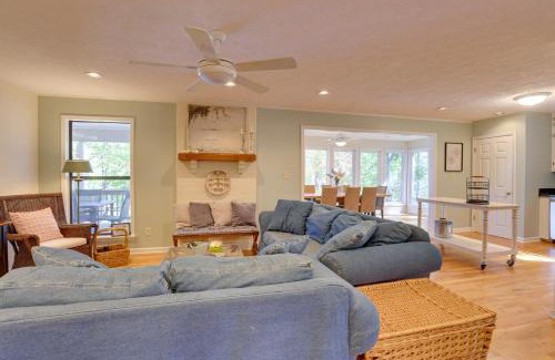 Newell House | Lakefront Lineville Retreat with Private Dock!