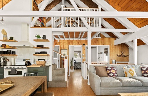 Green Valley Lake House | Lakefront Lodge | Firepit and Lake Views!