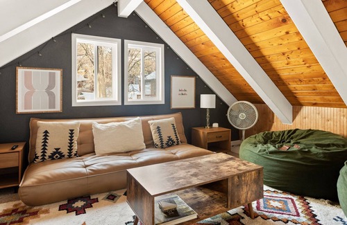 Green Valley Lake House | Lakefront Lodge | Firepit and Lake Views!