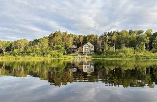 Big Rapids Cabin | Lakefront Lodge-65 Acres-Private Lake/Gourmet Kitchen/Game Room 5 of 5