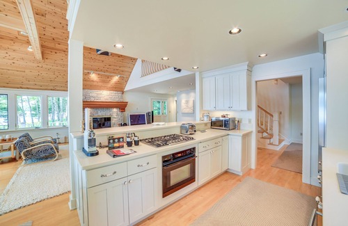 Channing Cottage | Lakefront Michigan Retreat w/Private Dock
