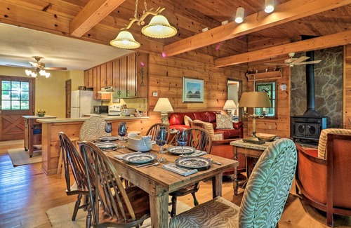 Milledgeville Cabin | Lakefront Milledgeville Cabin: Private Dock, Porch
