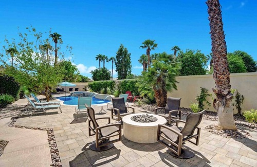 La Quinta House | Lakefront Mountain View in PGA West LIC#066355 3br/4ba with bonus room
