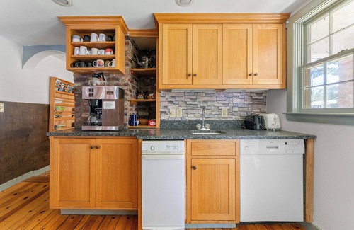 Bryant Pond House | Lakefront, Near Sunday River, Steam Rm, Firepit, HUGE Kitchen, LG Fireplace