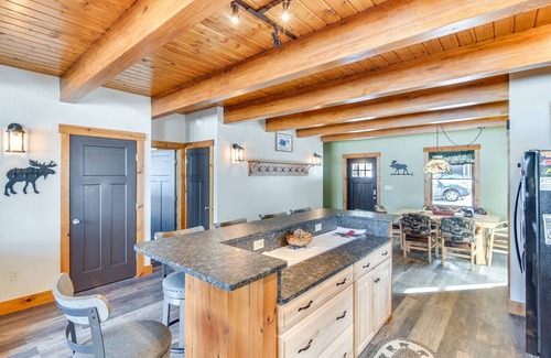 Errol Cottage | Lakefront New Hampshire Hideaway w/Deck & Views