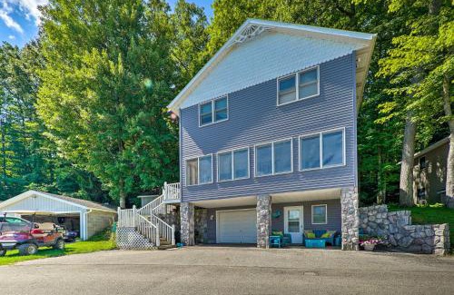 Newaygo House | Lakefront Newaygo Home - Private Dock, Kayaks
