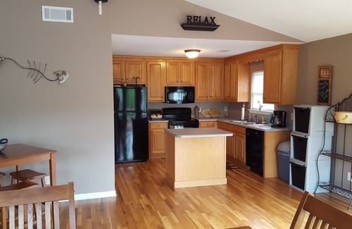 Almond House | Lakefront Oasis: Dock, Hot Tub, Views, Nearby Rafting, Zipline, and More!