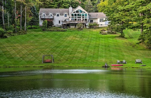 Oneonta House | Lakefront Oneonta Estate with Fire Pit and Deck!