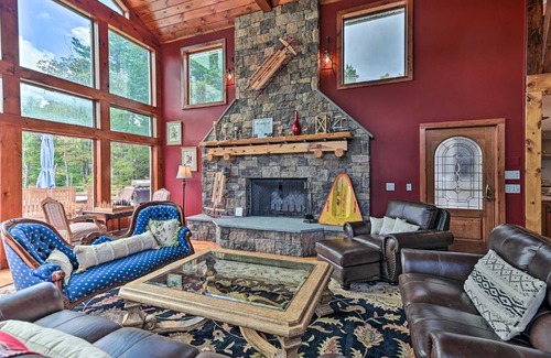 Oneonta House | Lakefront Oneonta Estate with Fire Pit and Deck!