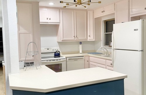 Cedar Park House | Lakefront Peaceful home Jonestown