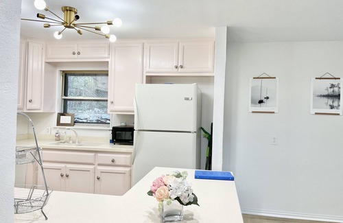 Cedar Park House | Lakefront Peaceful home Jonestown