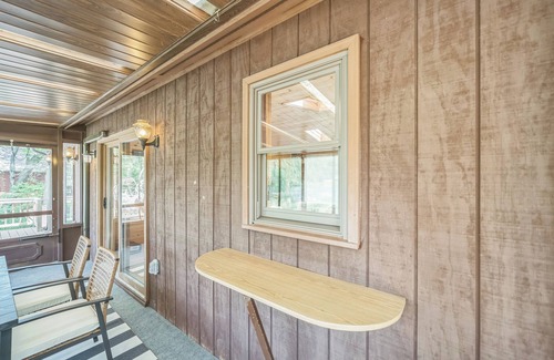 White Haven House | Lakefront | Putting Green, Bocce ball, Game Room!