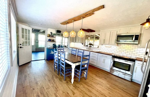 Creole House | Lakefront - Real Fish Camp - Reel Fishermen