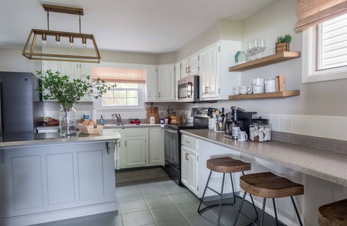 Bemus Point House | Lakefront Renovated 4BR w/Dock, Kayaks, Walk to Bemus Point