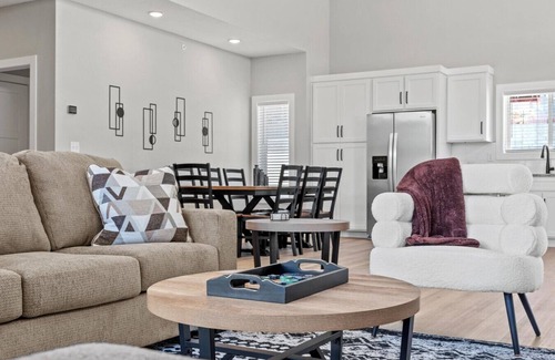 Kimberling City House | Lakefront Retreat | 2 Living Areas, Pool, & Views