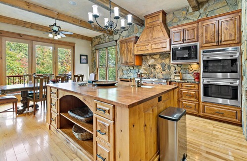 Marion Lake Club Cabin | Lakefront Retreat | Luxury Home with Gorgeous VIEWS & Private Dock!