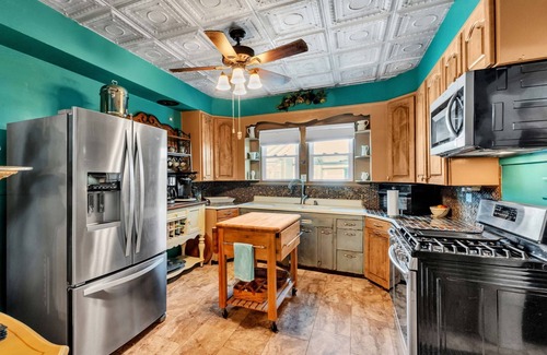 Winter Haven House | Lakefront Retreat at 6BR Escape w/Heated Pool | Private Dock | Game Room | Kayaks | Deck | Perfect
