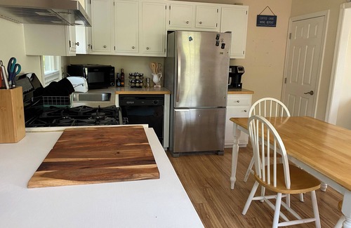 Orleans Condo | Lakefront retreat w/deck, dock, sandy beach, 4 watercraft, <6 mins to 2 beaches