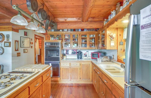 Rogers Township Cottage | Lakefront Retreat w/Dock & Yard in Remer!
