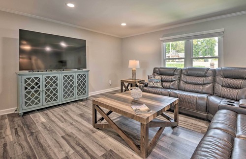 Denver House | Lakefront Retreat w/ Kayaks & Paddleboards!