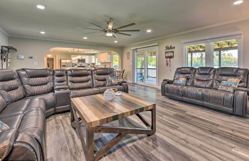 Denver House | Lakefront Retreat w/ Kayaks & Paddleboards!