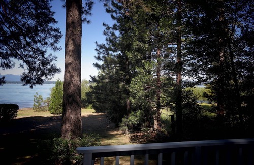 Susanville Cabin | Lakefront Romantic Getaway - The Little Blue Cabin