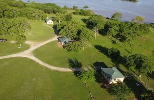 Madill RV Rental | Lakefront RV spot- Peaceful & breathtaking views, ideal for relax and recharge!