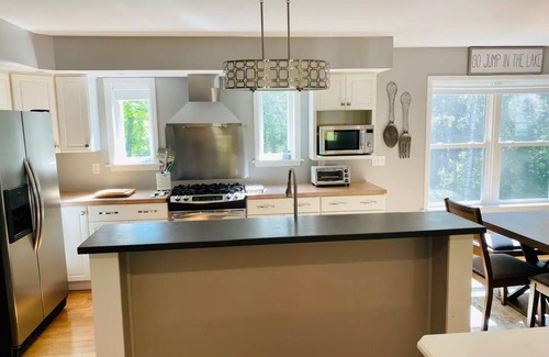 Franklin House | Lakefront Serenity in the Catskills near All Star Village