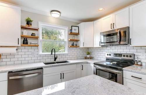 Sherrills Ford House | Lakefront Sherrills Ford Haven w/Boat Dock!