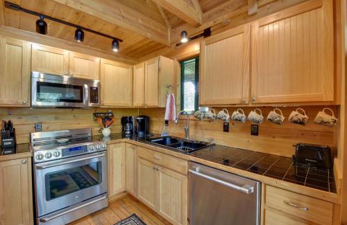 Six Mile House | Lakefront Six Mile Vacation Rental with Dock