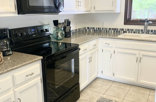 Hot Springs Village House | Lakefront townhome with beautiful views