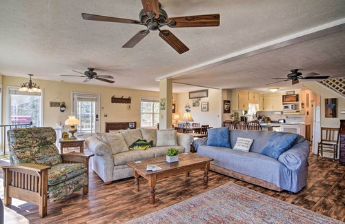 Emerald Beach House | Lakefront Table Rock Getaway w/Private Swim Dock!