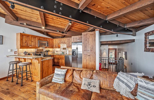 Dollar Point Condo | Lakefront Tahoe Condo with 180º Views | Sunny Deck | HOA Pool, Tennis Courts, 300' Pier