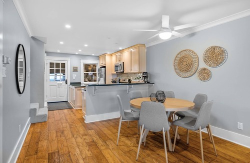 Tahoya Shores Condo | Lakefront Tahoe Vista Condo| 2 bed 2.5 bath| Sleeps 6
