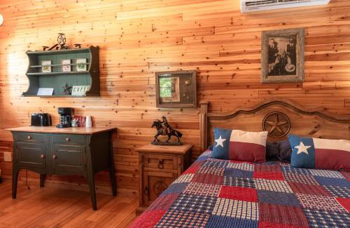 Mead House | Lakefront Texas Star - 38