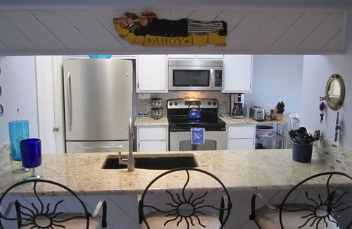 Horseshoe Bay House | Lakefront Townhome/Boat Dock Near Resort Hotel ~ View Total Solar Eclipse
