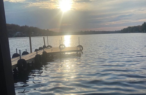 Bernhards Bay House | Lakefront vacation rental