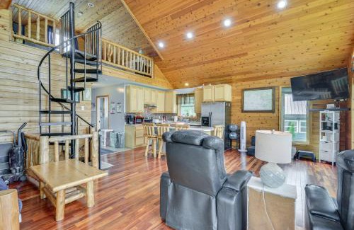 Three Mile Bay House | Lakefront Views and Private Yard Three Mile Bay Gem