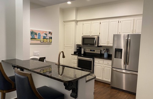 Lake Oconee Condo | LAKEFRONT VIEWS! Beautiful/cozy condo in Reynolds Lake Oconee.
