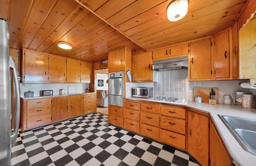 Caseville House | Lakefront w Great Beach! Caseville & Port Austin!