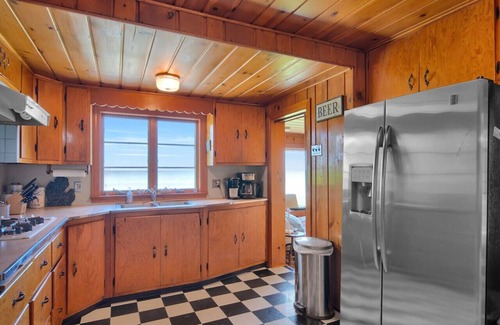 Caseville House | Lakefront w Great Beach! Caseville & Port Austin!