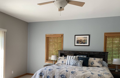 Jacksboro House | Lakefront Windsor Cove Retreat for 20 at Norris Lake