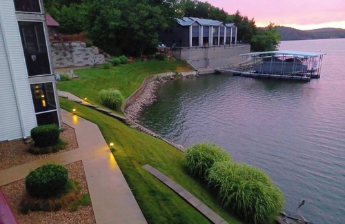 Camdenton Apartment | Lakefront with boat slip 2 bedroom 2 bath Condo located Lake of the Ozarks