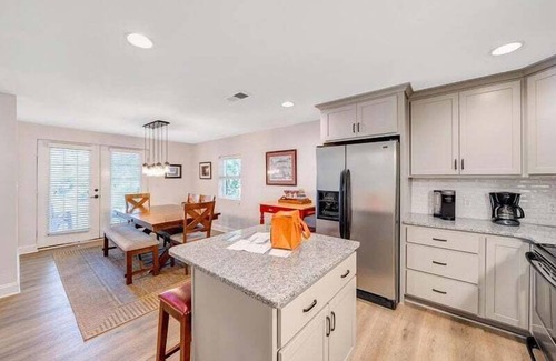 Huddleston House | Lakefront with private dock, & Fire pit