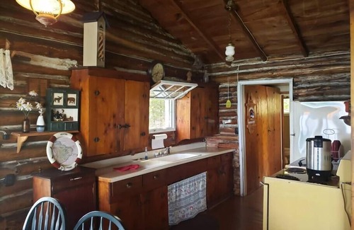Tawas City House | Lakehouse on Lake Huron, Mermaid Coast Cottages