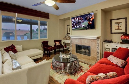 Terra Lago House | Lakehouse: Pool, Spa, Fireplace, Ping Pong, Lake!