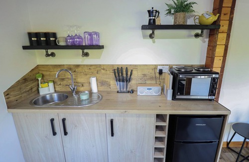Raithby Cottage | LAKEHOUSE, romantic, with a garden in Spilsby