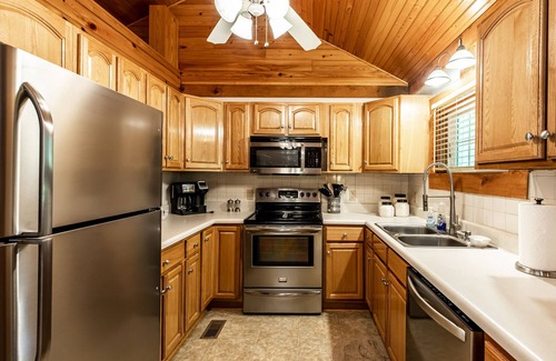 Speedwell Cabin | Lakein' It Easy With Private Dock